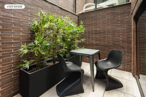 $4,095,000 | 619 East 6th Street, Unit 1 | East Village