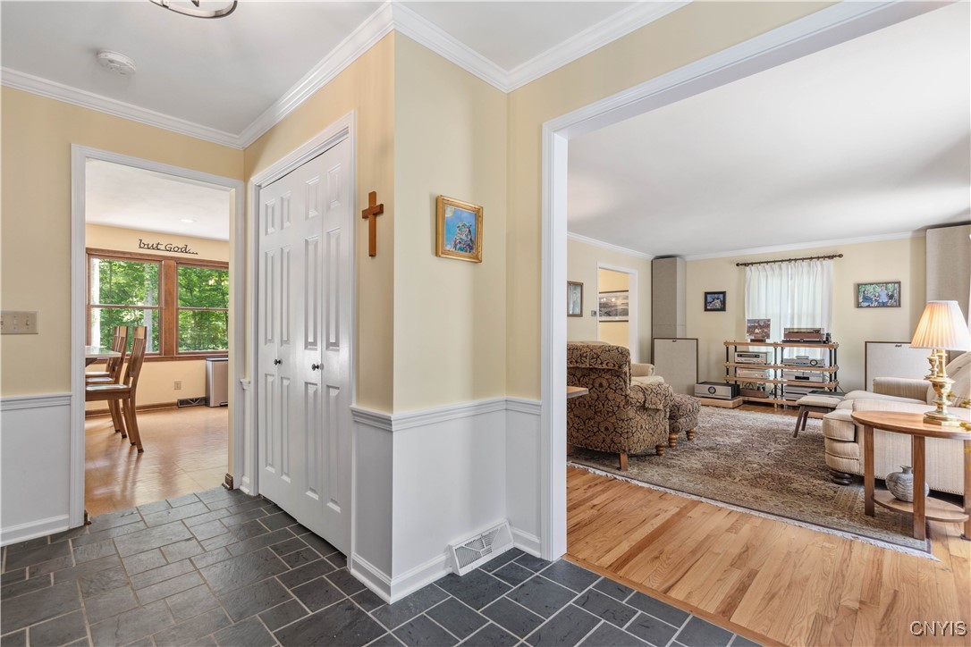 8770 Radburn Drive Lysander, NY 13027 - Photo 14 of 50