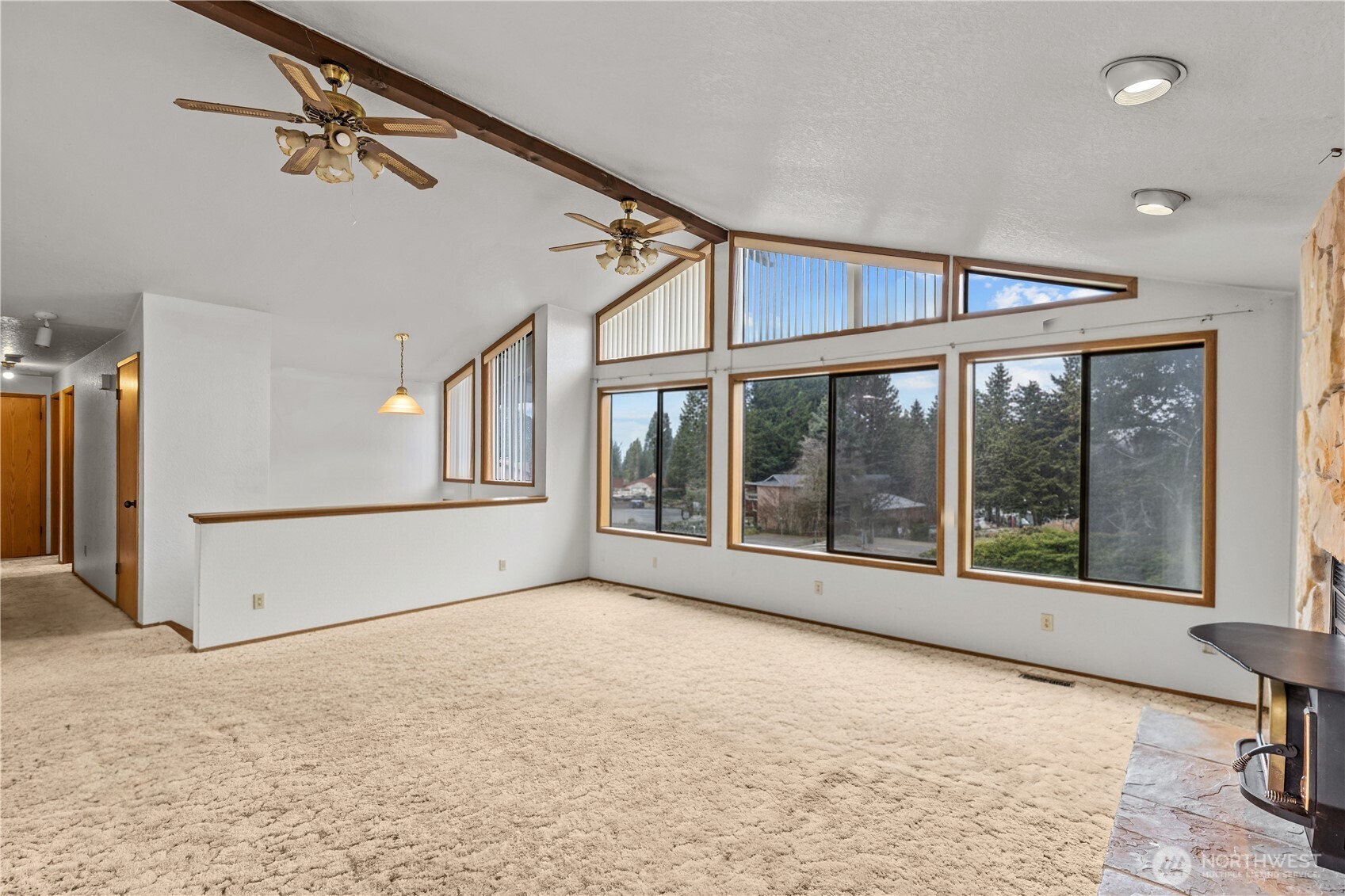 9233 South 239th Street Kent, WA 98031 - Photo 7 of 37