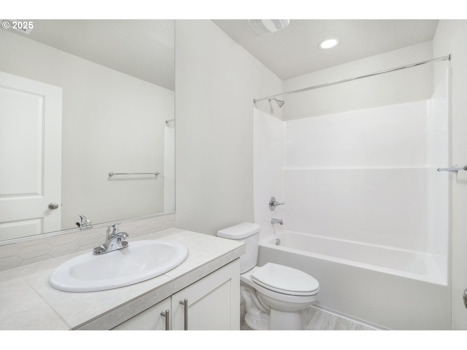 2744 South Ivy Street, Unit LT839 Cornelius, OR 97113 - Photo 9 of 24