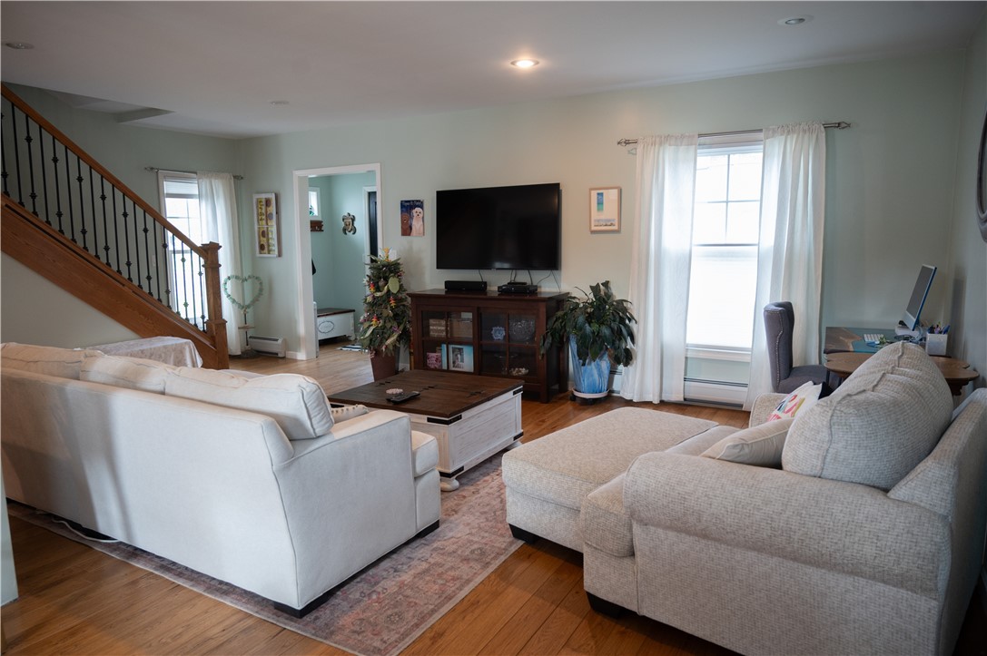 426 Seneca Road Hornellsville, NY 14843 - Photo 3 of 39 Living room area