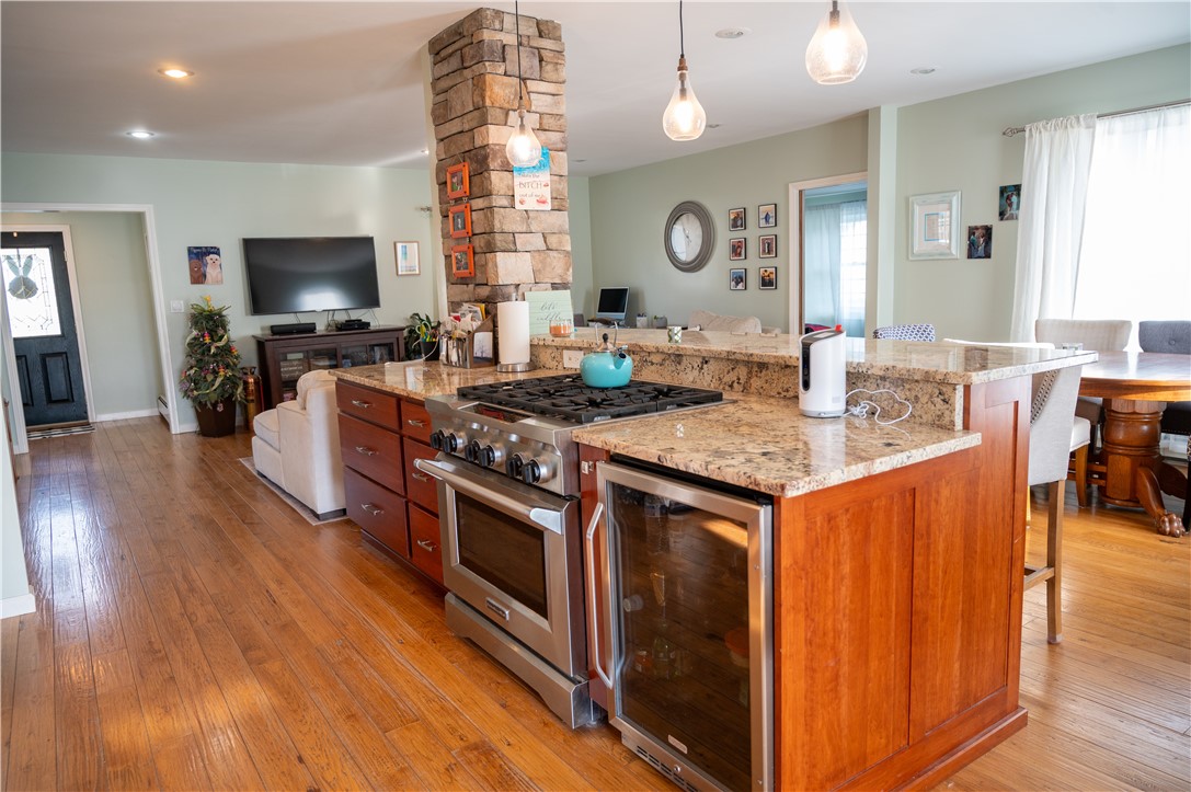 426 Seneca Road Hornellsville, NY 14843 - Photo 7 of 39 6 burner stove with dual heat . Natural gas on top