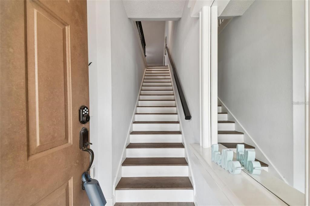 1008 Normandy Trace Road, Unit 1008 Tampa, FL 33602 - Photo 4 of 17