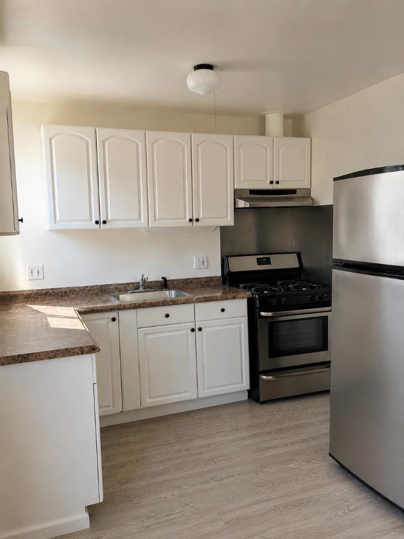 545 Rollins Road Burlingame, CA 94010 - Photo 33 of 38