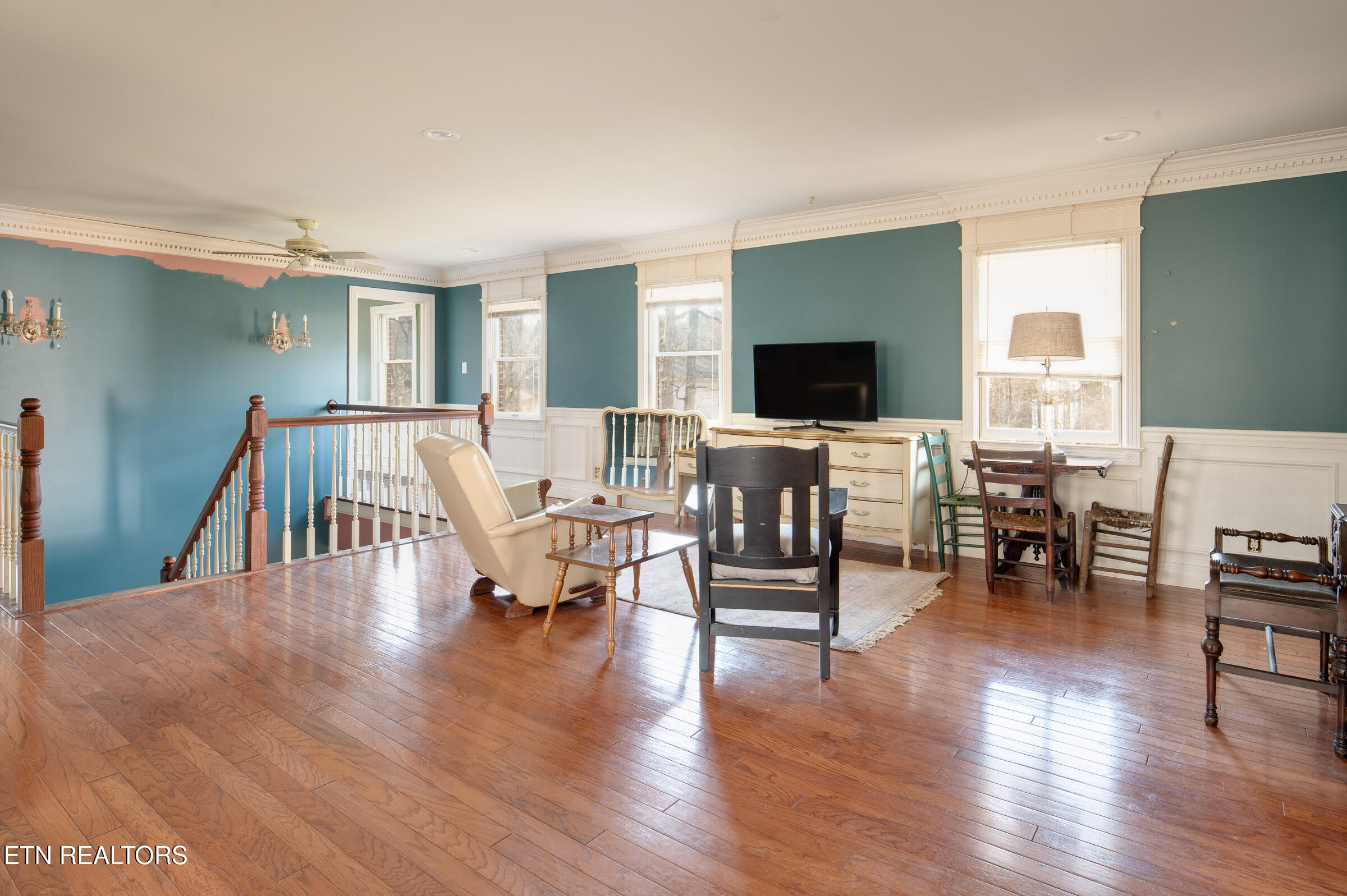 121 Watson Circle Clinton, TN 37716 - Photo 12 of 29 Bonus up