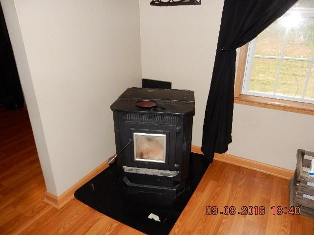 1752 Wagner Road Butler, OH 44822 - Photo 10 of 29