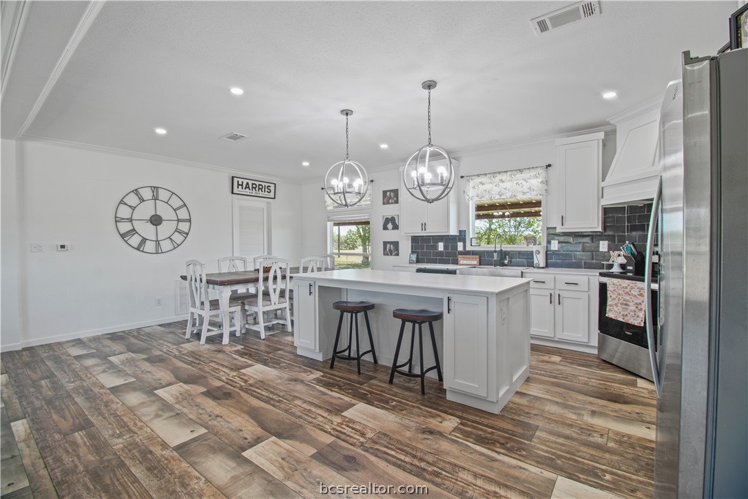 2424 Bridges Road Normangee, TX 77871 - Photo 10 of 44 Gallery Image 10