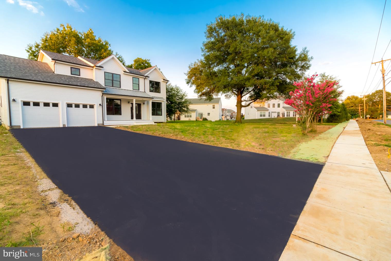 341 Conover Road Hightstown, NJ 08520 - Photo 4 of 54 Front Yard