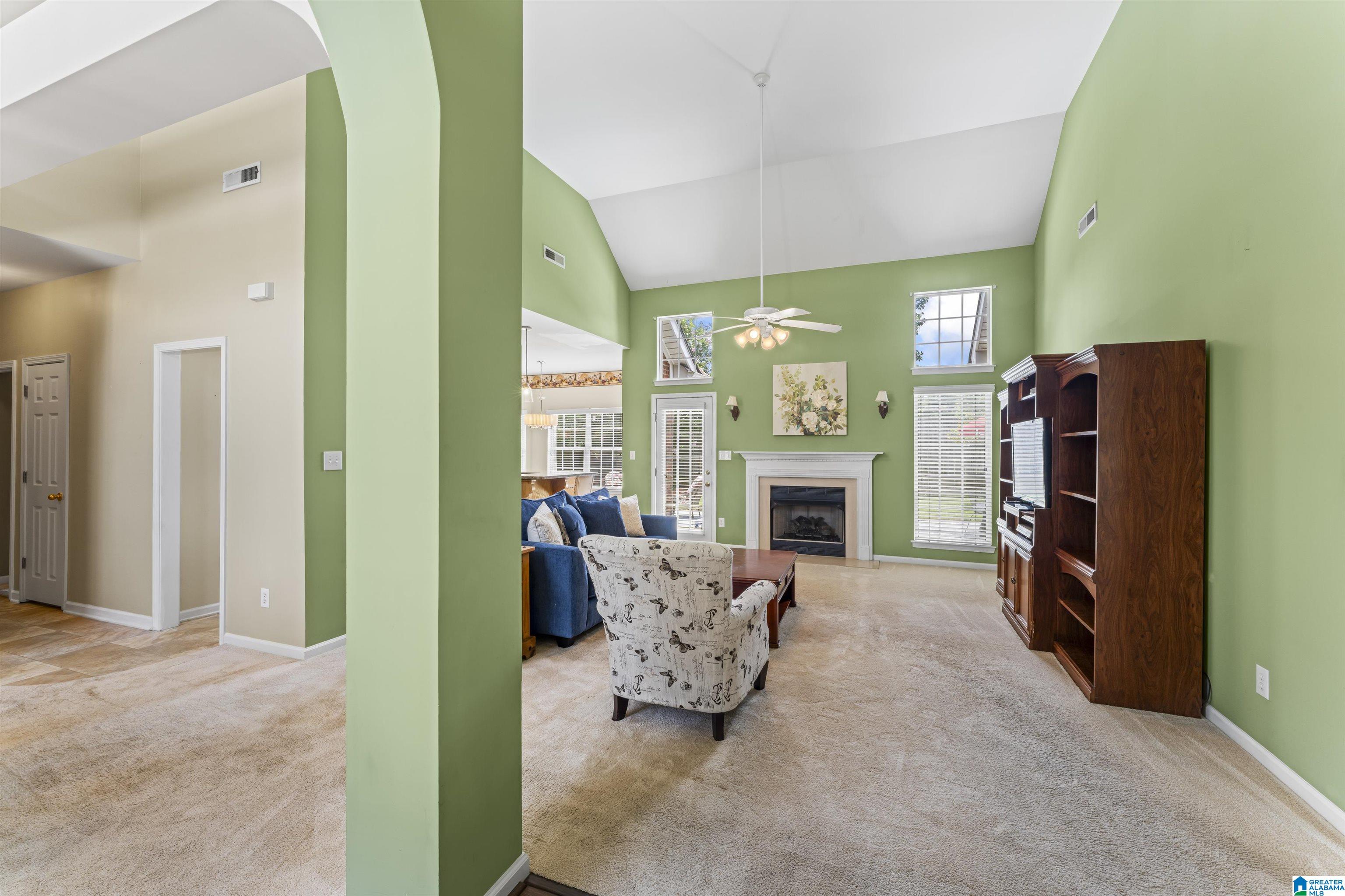 290 Victoria Station Alabaster, AL 35114 - Photo 6 of 46