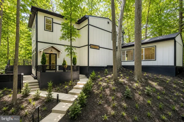 $1,649,999 | 811 Sligo Creek Parkway, Takoma Park, MD 20912