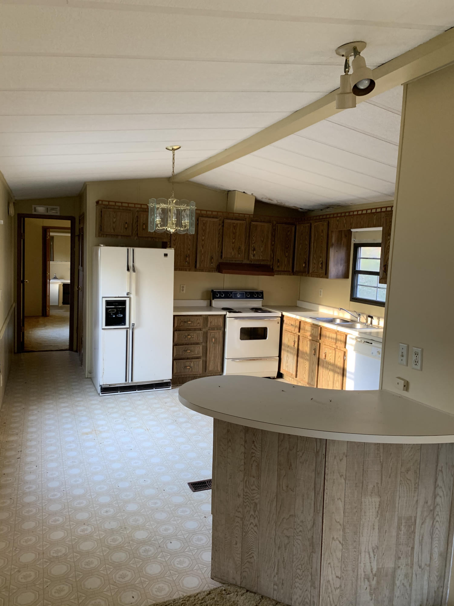 840 Cavern Road Bristol, TN 37620 - Photo 68 of 76 IMG_9162