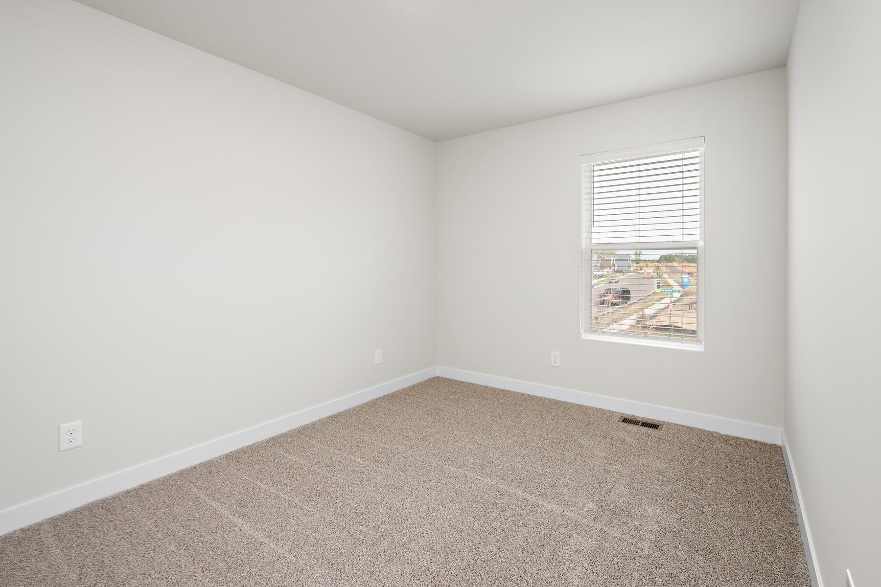 607 Redwood Loop North Cambridge, MN 55008 - Photo 14 of 19