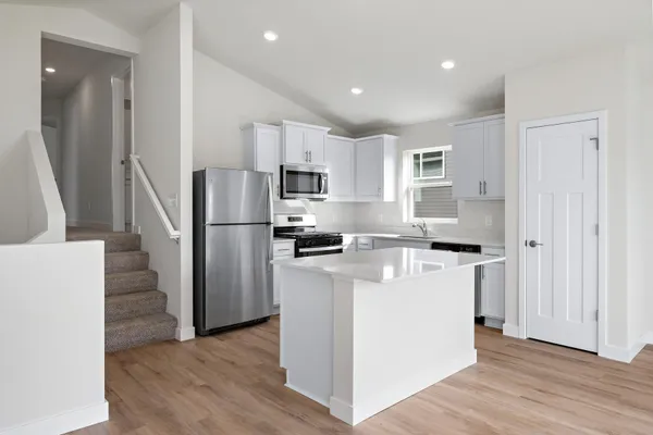 $361,900 | 607 Redwood Loop North, Cambridge, MN 55008