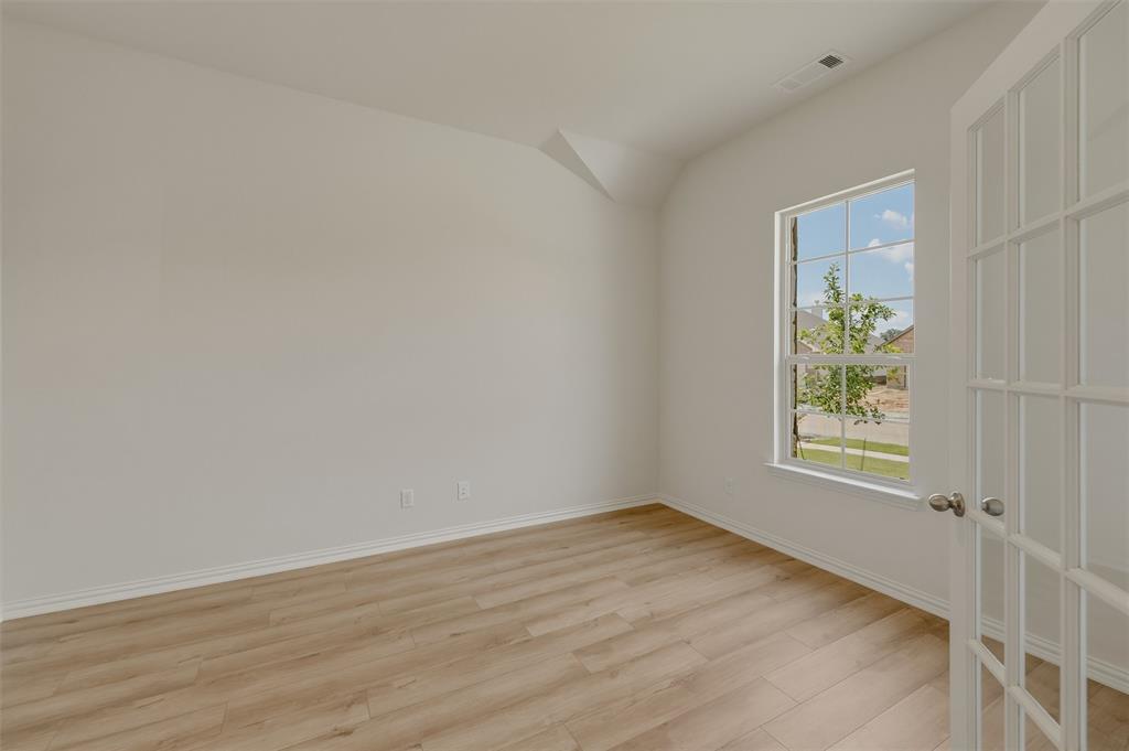 1217 Colca Drive Springtown, TX 76082 - Photo 9 of 25 Empty room