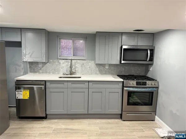 $2,000 | 8820 2nd Avenue, North Bergen, NJ 07047