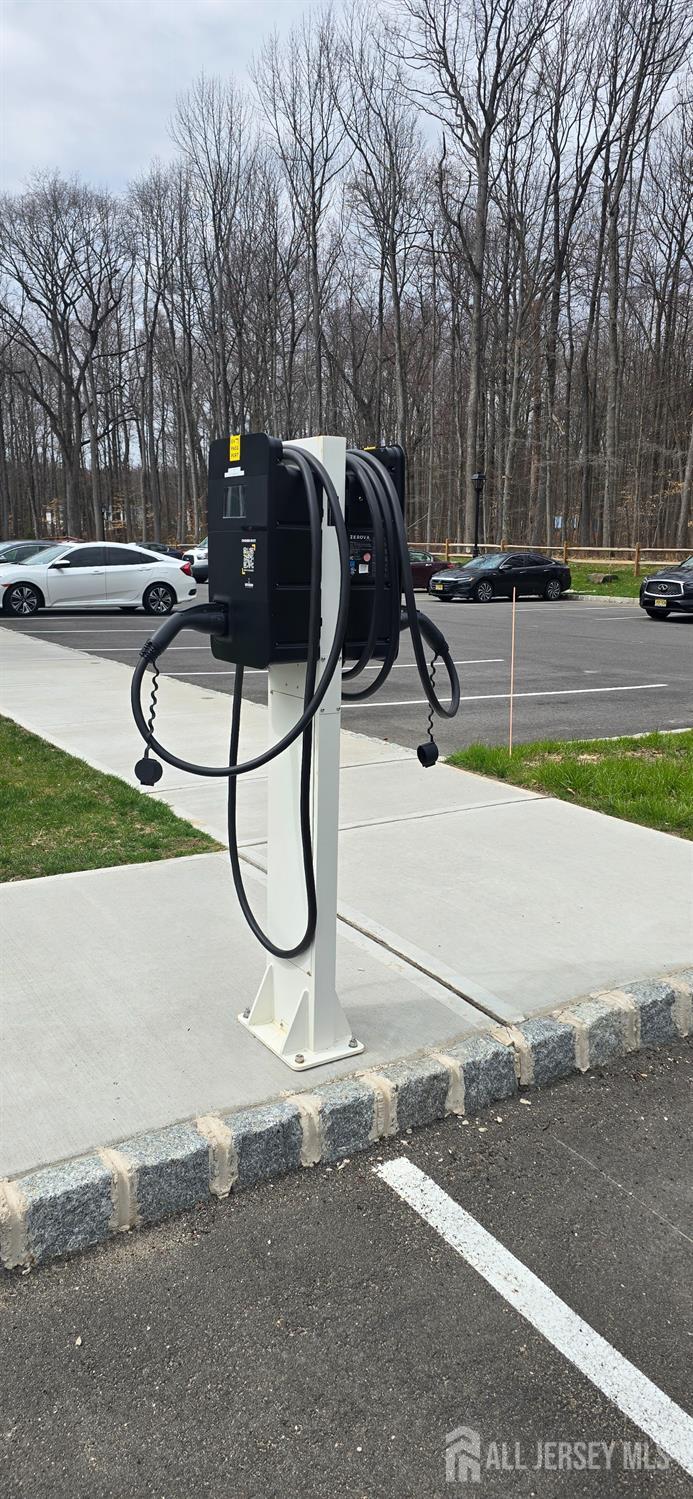 211 Henderson Road, Unit 1302 Monmouth Junction, NJ 08852 - Photo 3 of 27