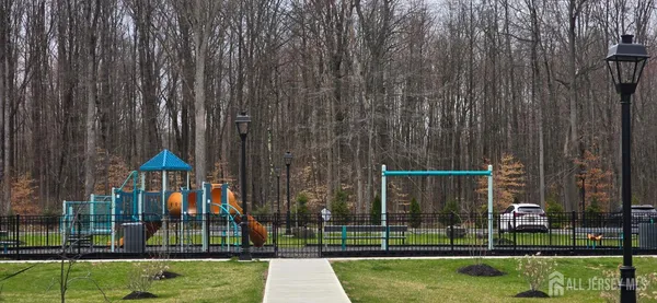 $1,850 | 211 Henderson Road, Unit 1302, Monmouth Junction, NJ 08852