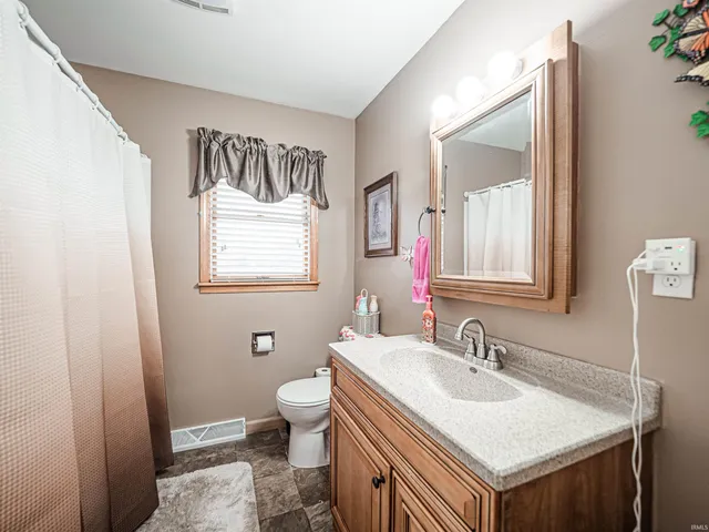 $264,900 | 205 4th Avenue, Princeton, IN 47670