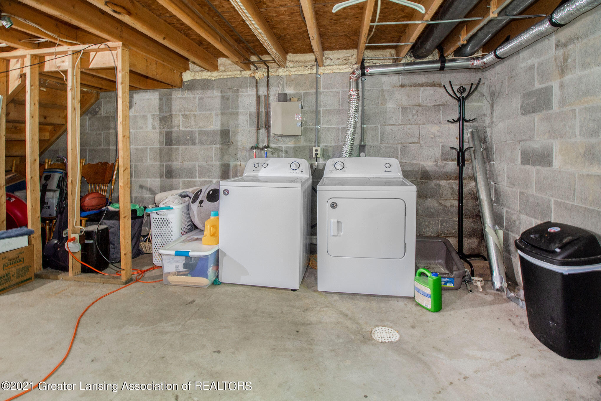 2029 West Miller Road Lansing, MI 48911 - Photo 19 of 22 IMG_0784