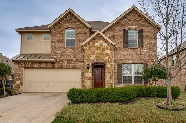 $400,000 | 824 Water Garden Circle, Little Elm, TX 75068