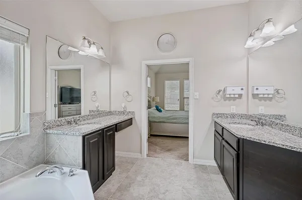 $400,000 | 824 Water Garden Circle, Little Elm, TX 75068