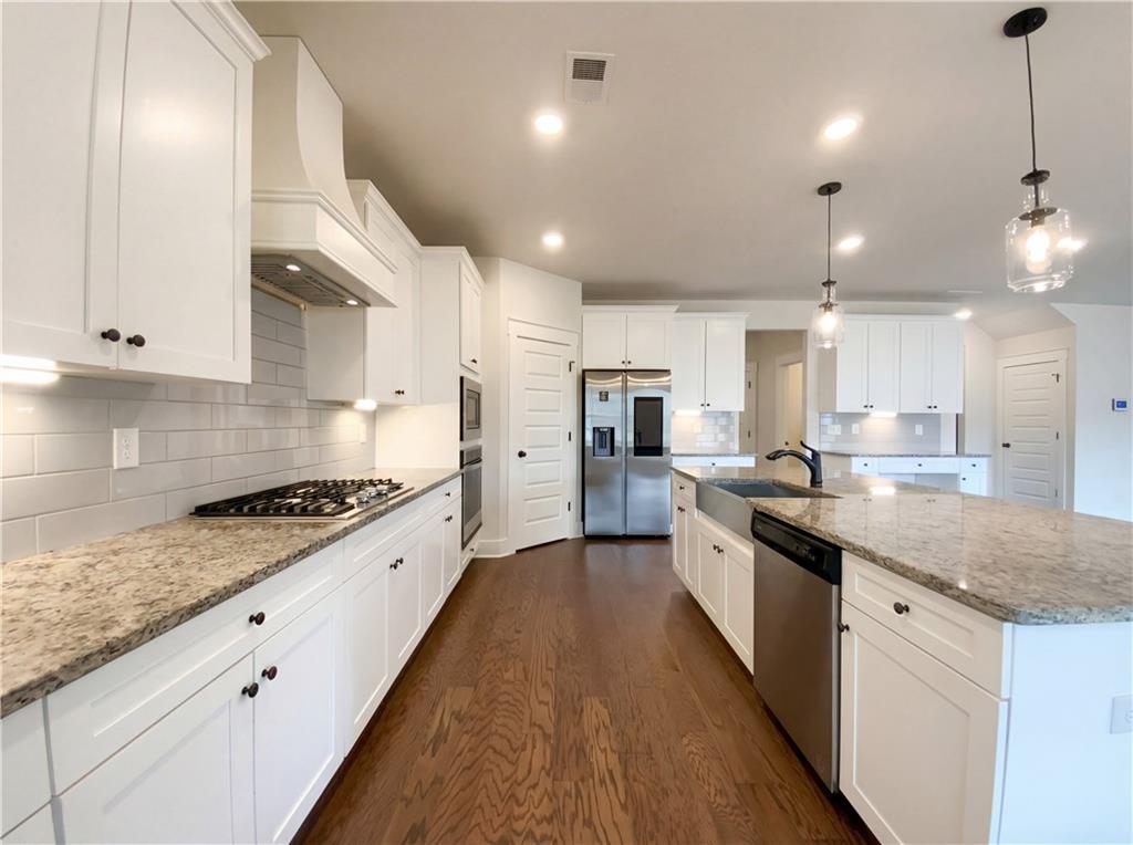 46 Ellabelle Court Senoia, GA 30276 - Photo 2 of 32