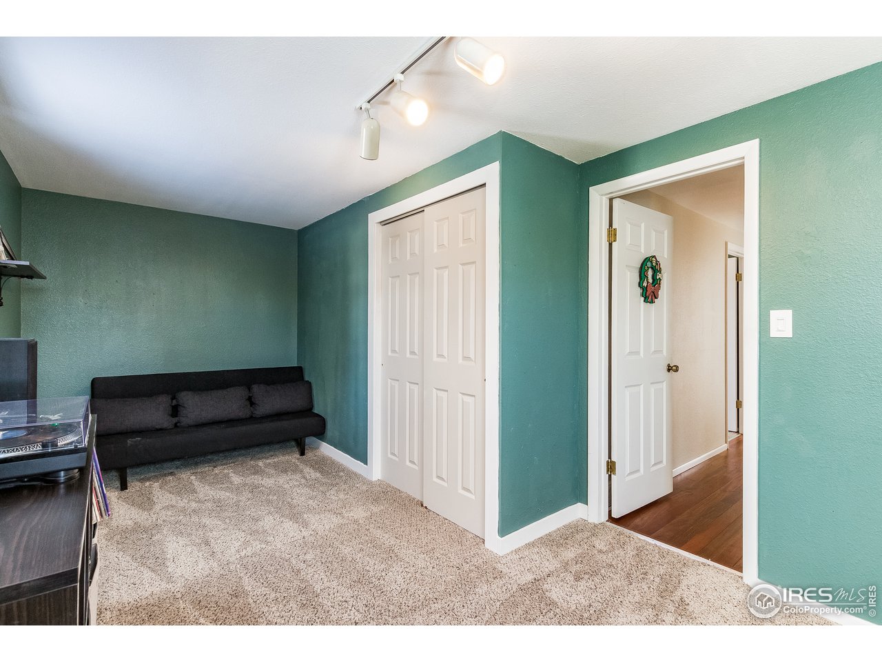 1824 Ridgewood Road Fort Collins, CO 80526 - Photo 28 of 36 Gallery Image 28
