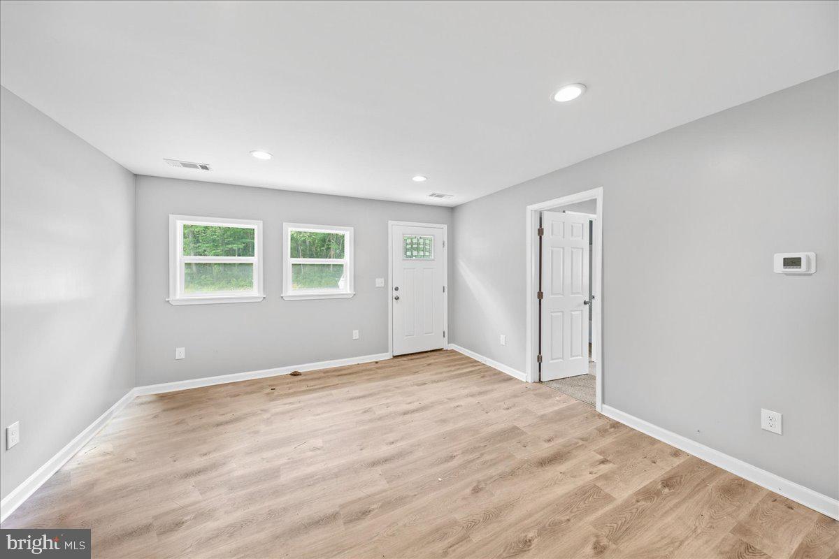 32456 Perryhawkin Road Princess Anne, MD 21853 - Photo 3 of 23