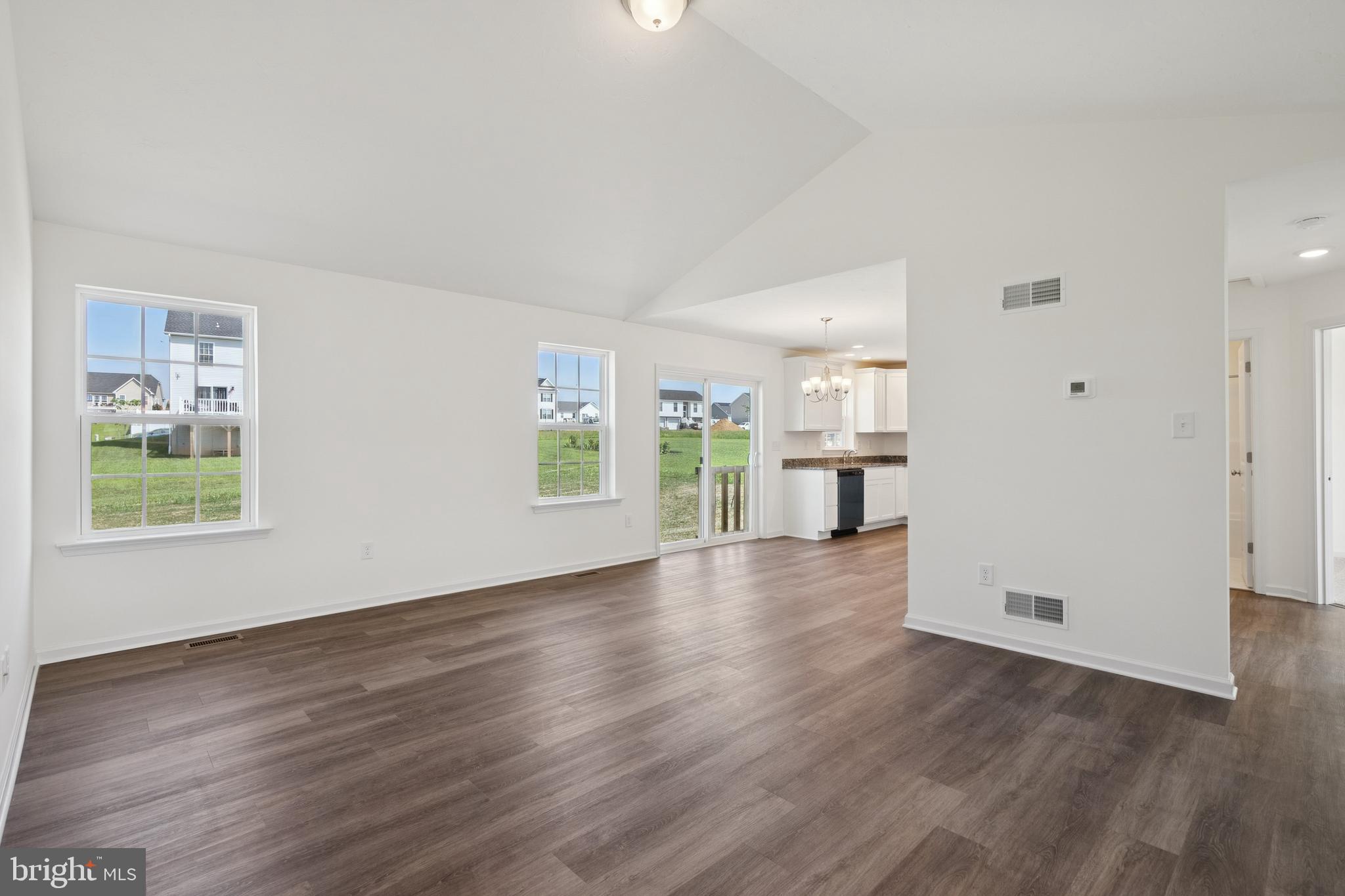 105 Antietam Run, Unit 118 Hanover, PA 17331 - Photo 6 of 25