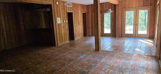 $399,500 | 1075 Hawthorne Drive, McComb, MS 39648