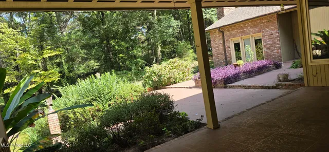 $399,500 | 1075 Hawthorne Drive, McComb, MS 39648