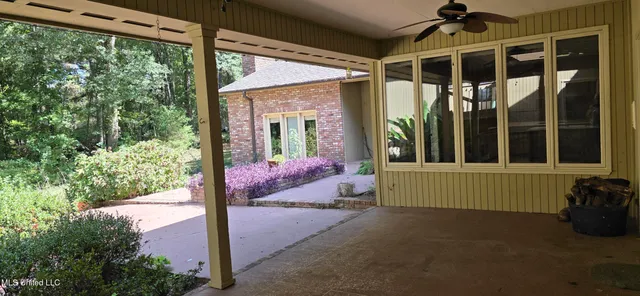 $399,500 | 1075 Hawthorne Drive, McComb, MS 39648