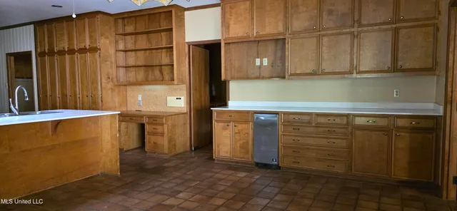 $399,500 | 1075 Hawthorne Drive, McComb, MS 39648