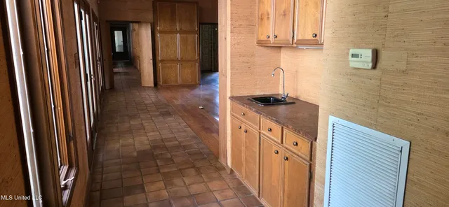 $399,500 | 1075 Hawthorne Drive, McComb, MS 39648