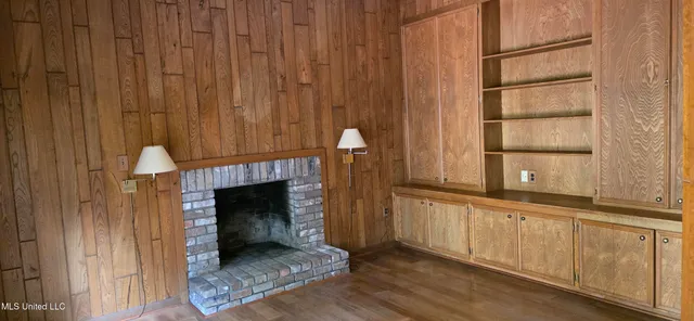 $399,500 | 1075 Hawthorne Drive, McComb, MS 39648