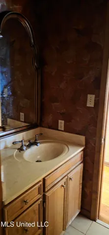 $399,500 | 1075 Hawthorne Drive, McComb, MS 39648