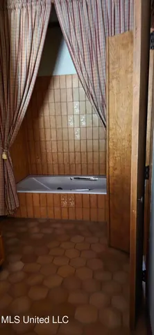 $399,500 | 1075 Hawthorne Drive, McComb, MS 39648