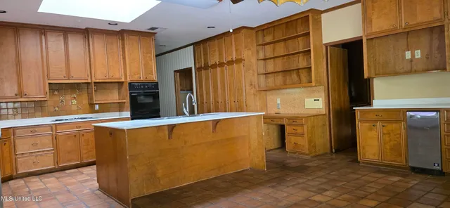 $399,500 | 1075 Hawthorne Drive, McComb, MS 39648