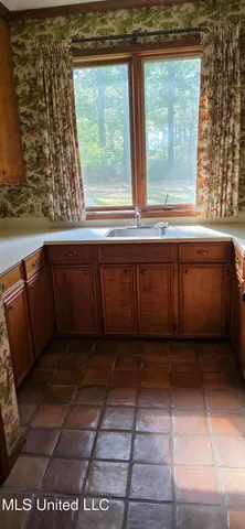 $399,500 | 1075 Hawthorne Drive, McComb, MS 39648