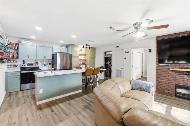 $297,500 | 2803 Joleen Drive, Eustis, FL 32726