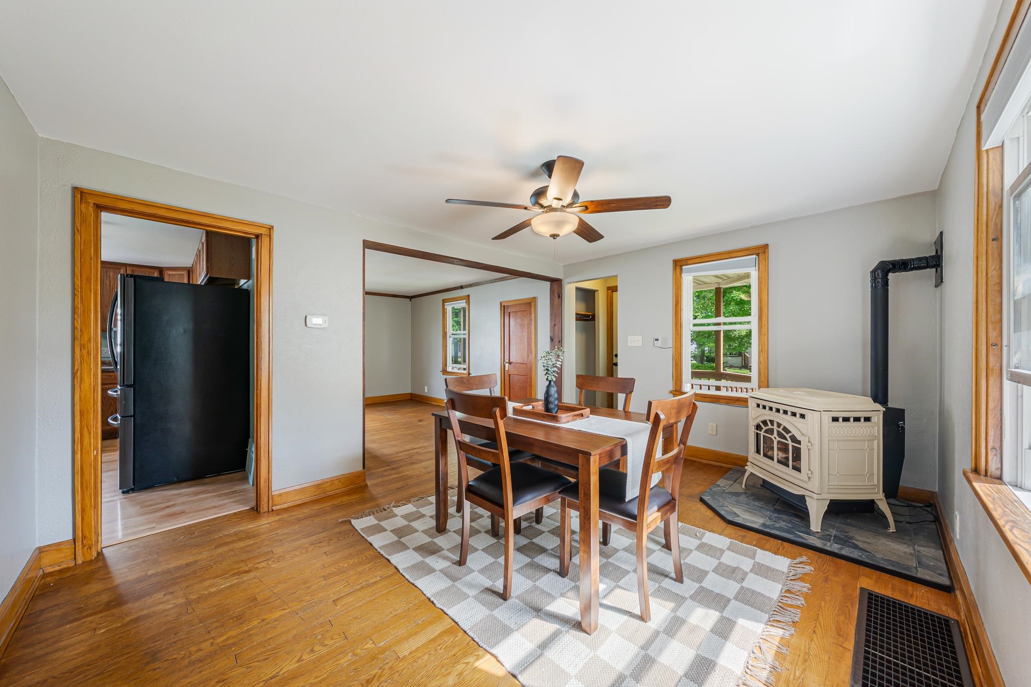 1412 West Spring Street Appleton, WI 54914 - Photo 5 of 30