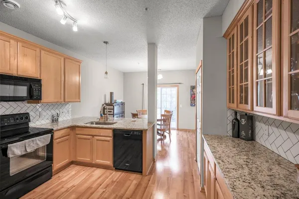 $305,000 | 17796 66th Avenue North, Maple Grove, MN 55311