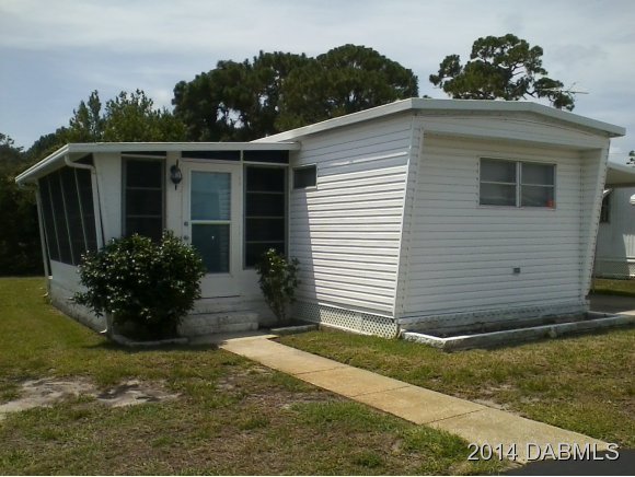 2351 South Ridgewood Avenue, Unit 46 Edgewater, FL 32141 - Photo 1 of 11 Primary Photo