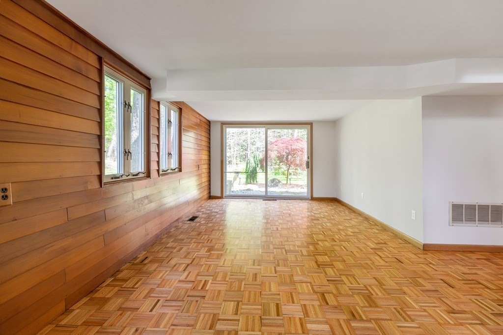 6 Aqueduct Road Wayland, MA 01778 - Photo 13 of 42 Gallery Image 13