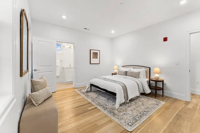 $618,000 | 272 Lincoln Street, Unit 302, Marlborough, MA 01752