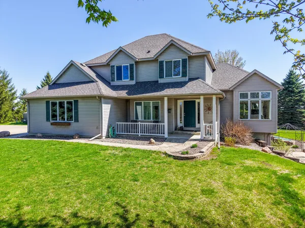 $950,000 | 7914 50th Avenue Northwest, Oronoco, MN 55960