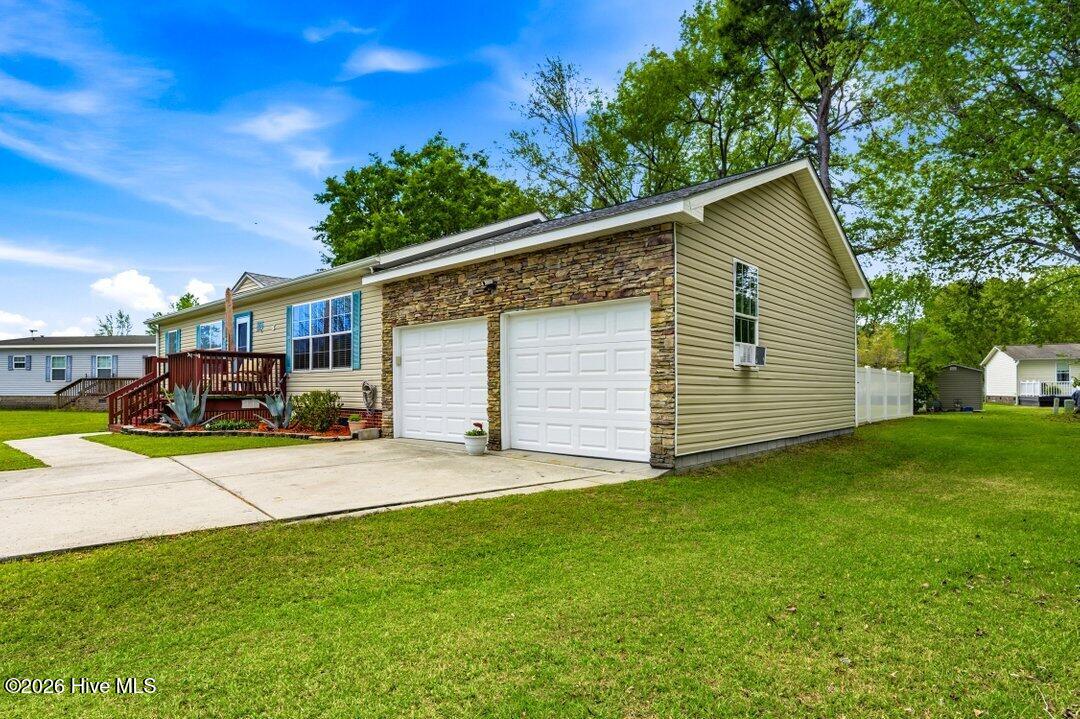 1096 Gull Court Southwest Calabash, NC 28467 - Photo 4 of 30 025-1096GullCourtSouthwest-Calabash-NC-2