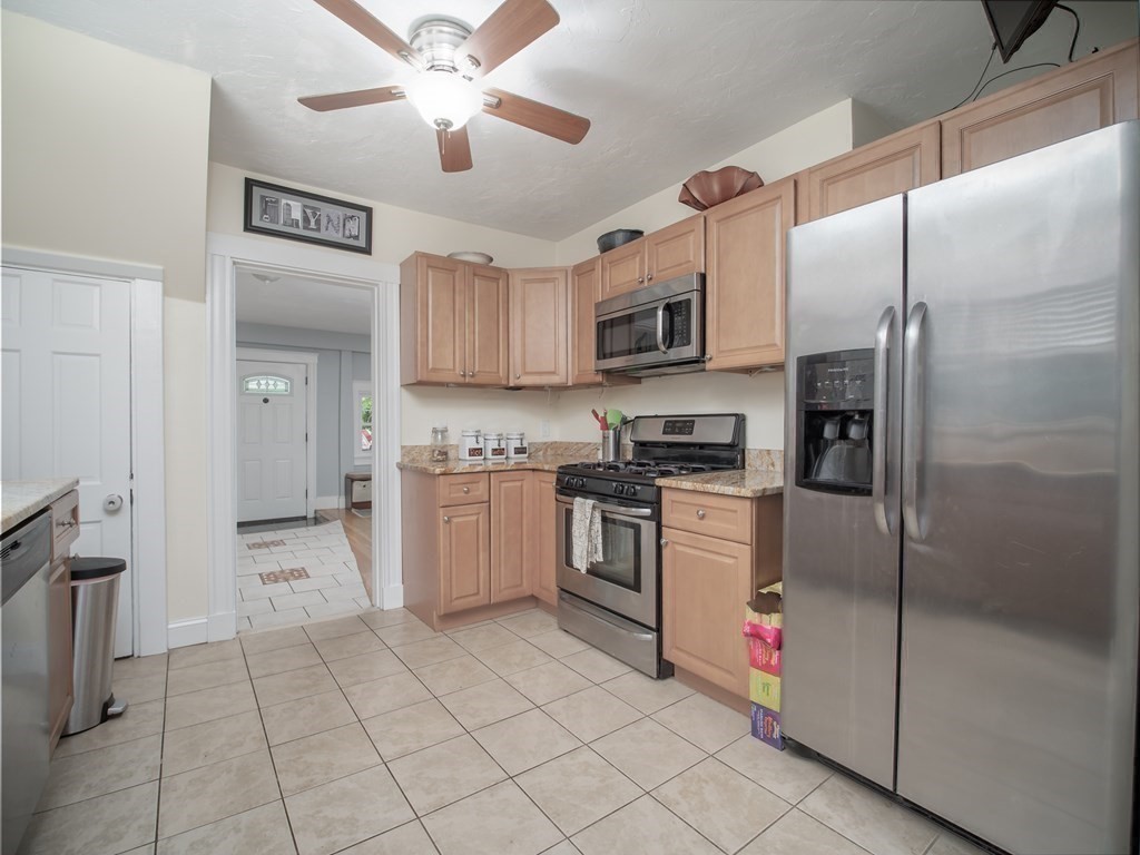 482 Beech Street Boston, MA 02131 - Photo 12 of 36 Gallery Image 12