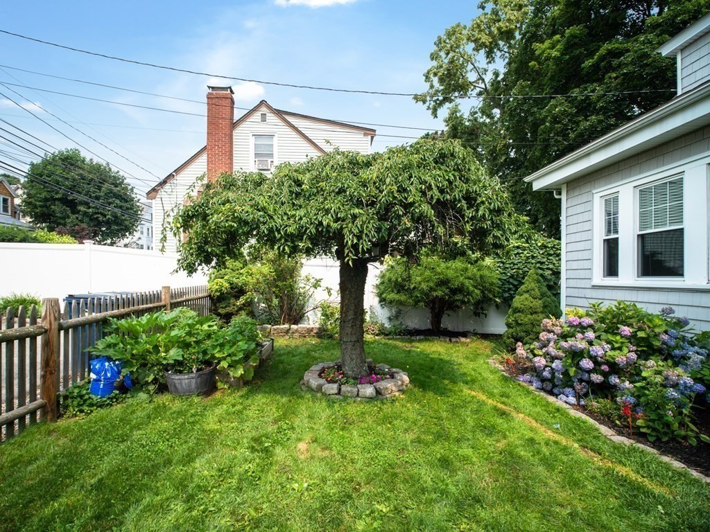 482 Beech Street Boston, MA 02131 - Photo 3 of 36 Gallery Image 3