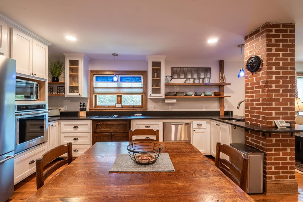 24 Fox Street Murphy, NC 28906 - Photo 10 of 50 Gallery Image 10